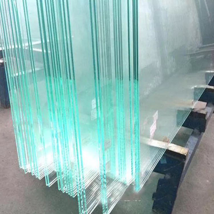 Izjemno prozorno steklo